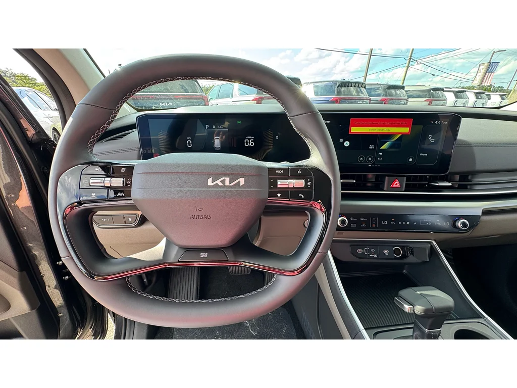 New 2027 Gry Kia LX image 9