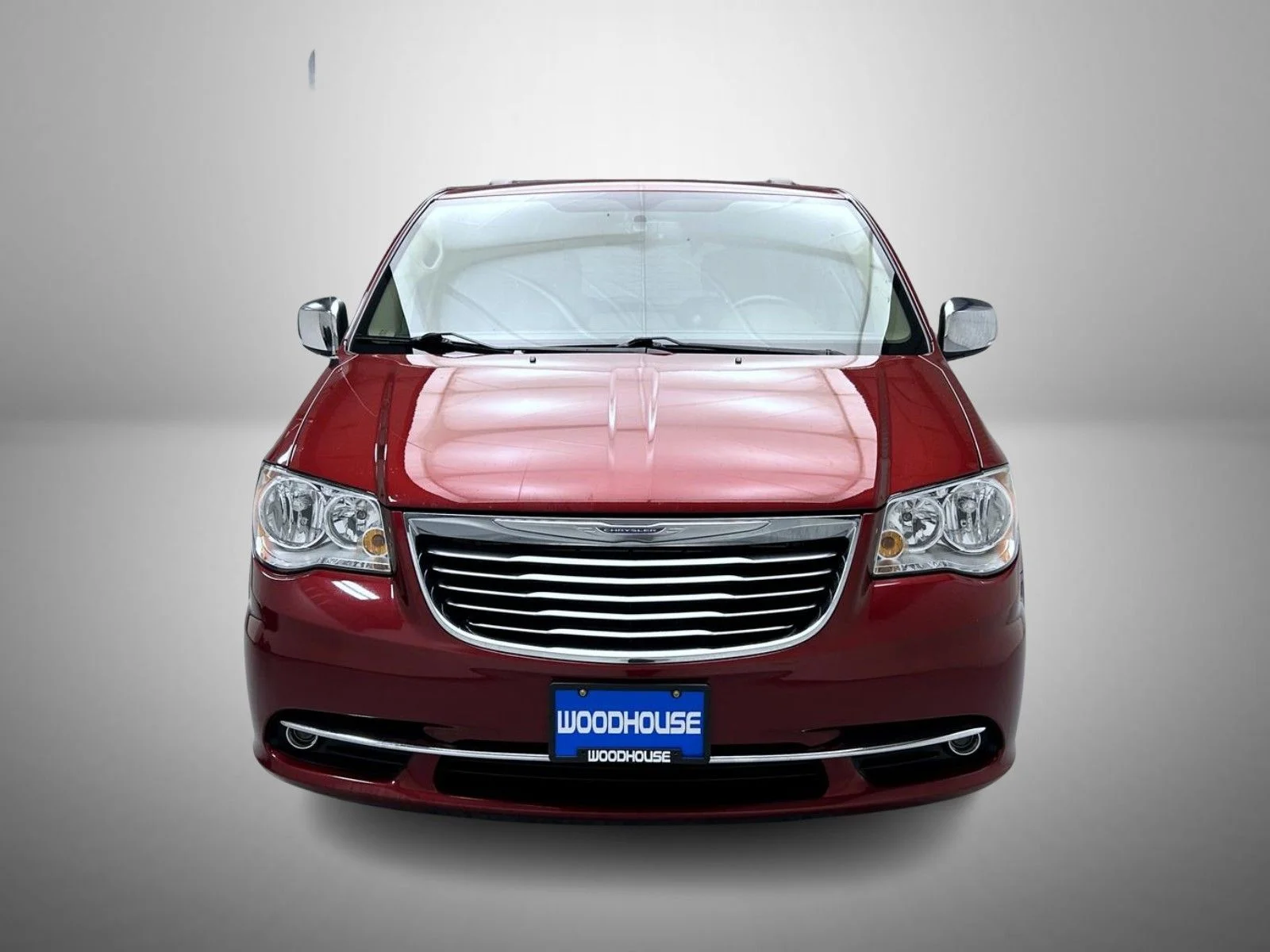 Used 2015 Red Chrysler Touring-L image 2