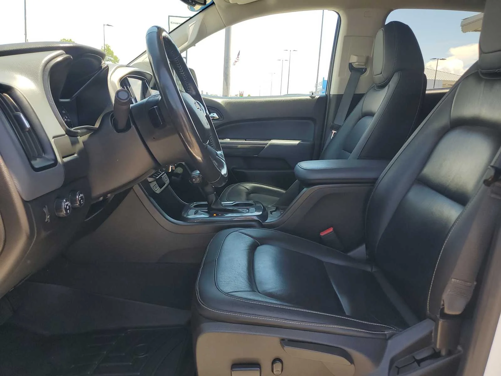 Used 2021 SUMMIT WHITE Chevrolet 4WD Z71 image 20