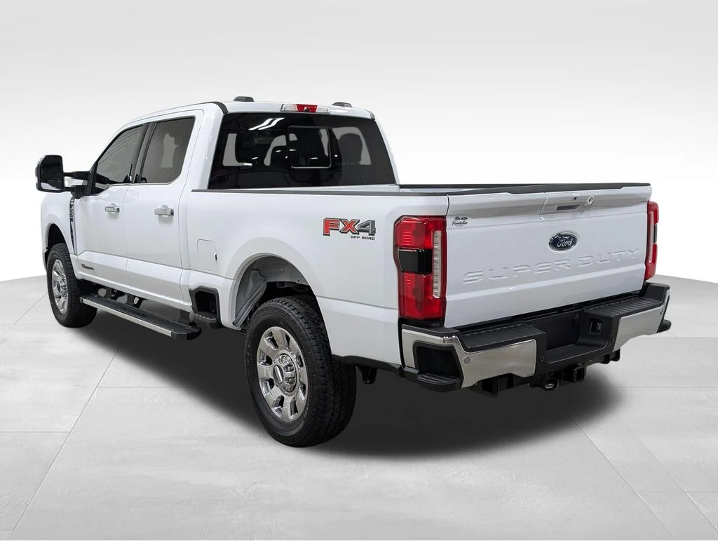 New 2026 Oxford White Ford F-250® Lariat® image 32