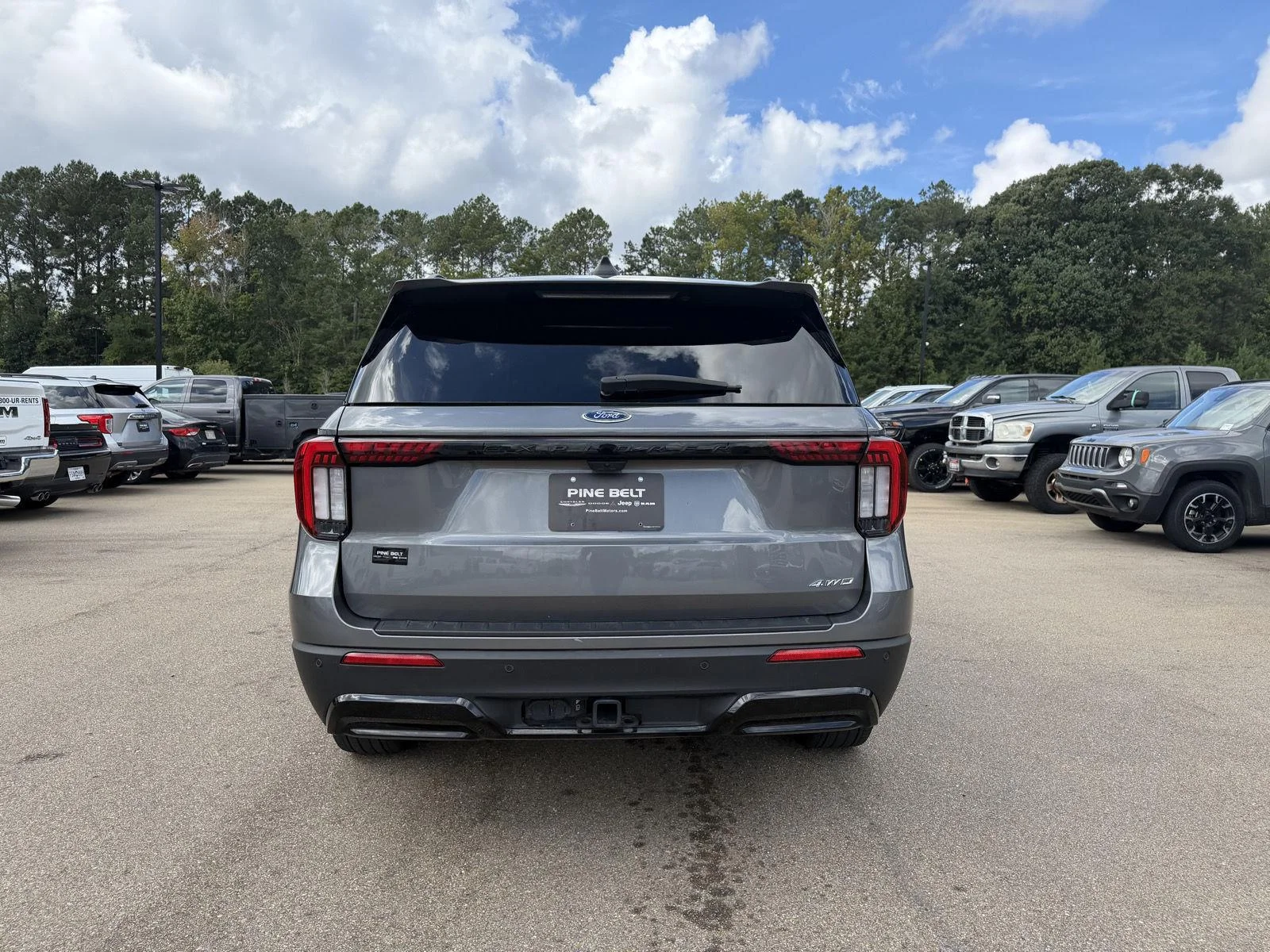 Used 2025 Carbonized Gray Ford ST-Line image 5