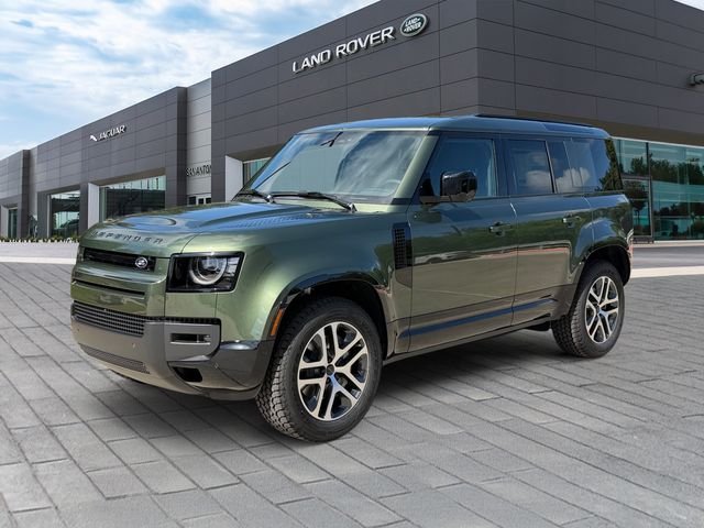 New 2026 Woolstone Green Land Rover X-Dynamic SE image 1