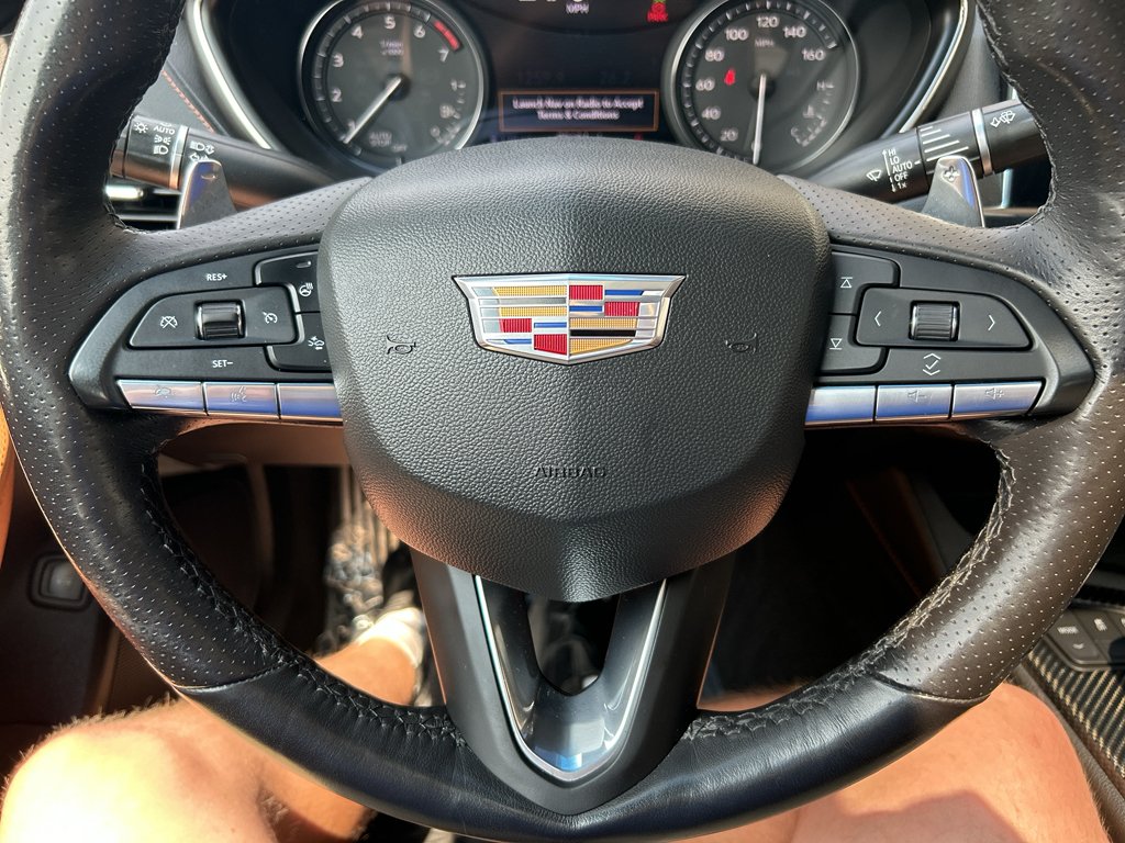 Used 2020 Black Raven Cadillac Sport image 23