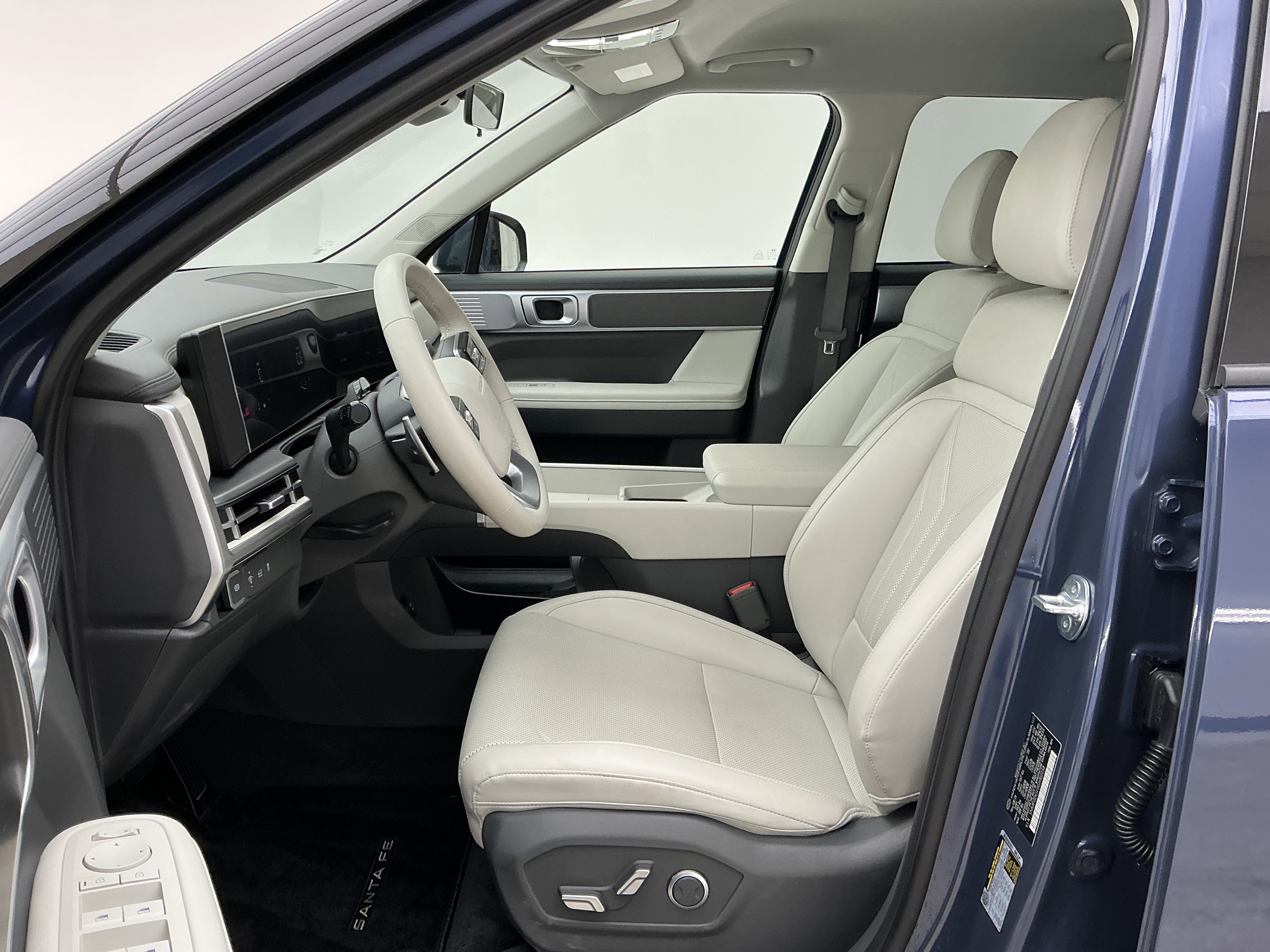 2025 Hyundai Santa Fe SEL - Photo 17
