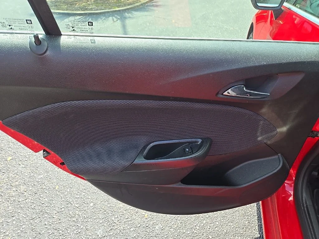 Used 2017 Red Chevrolet LT image 10