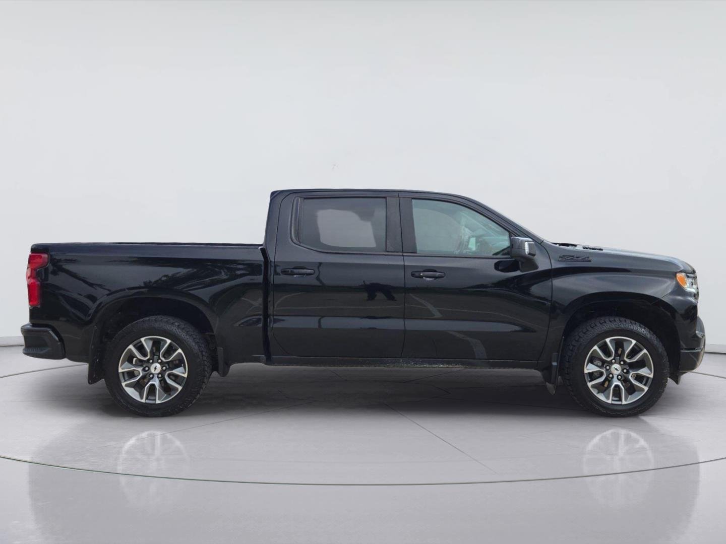 Used 2025 Black Chevrolet RST image 6