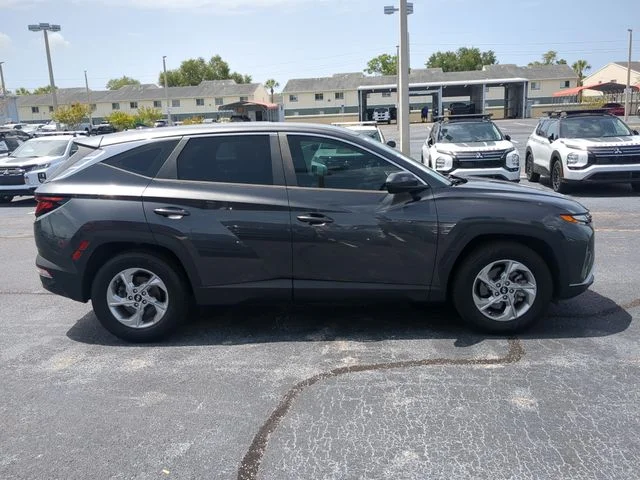 Certified Used 2022 Gray Hyundai SE image 5