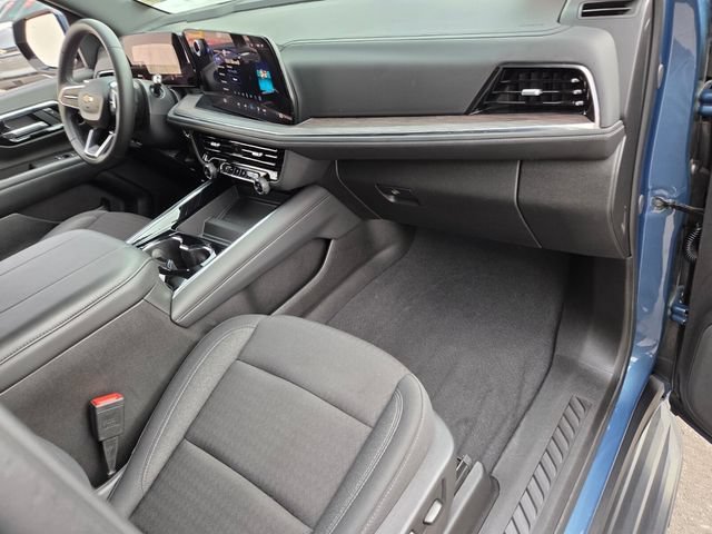 2025 Chevrolet Suburban LS - Photo 24