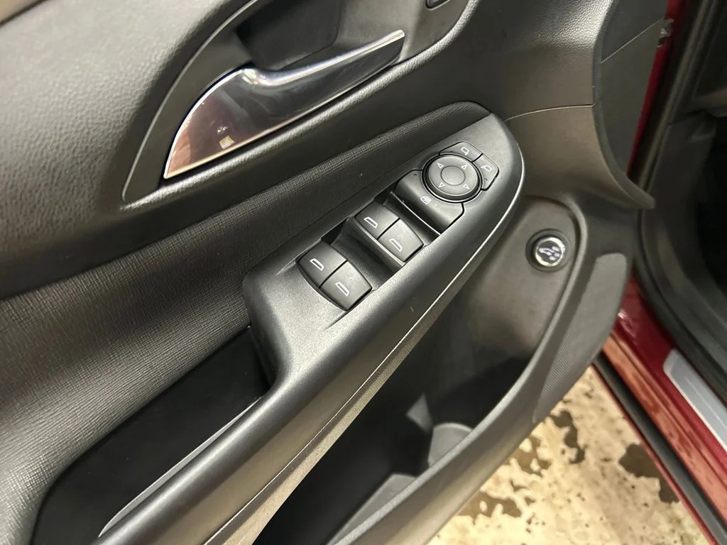 Used 2024 Red Buick Avenir image 16