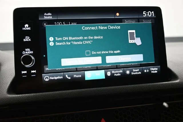 Used 2023 White Honda Touring image 16