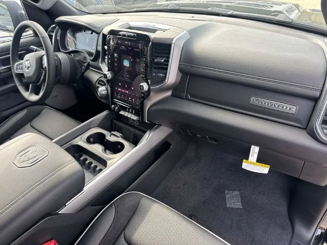 New 2027 Diamond Black Crystal Pearl-Coat Exterior Paint RAM Laramie image 37