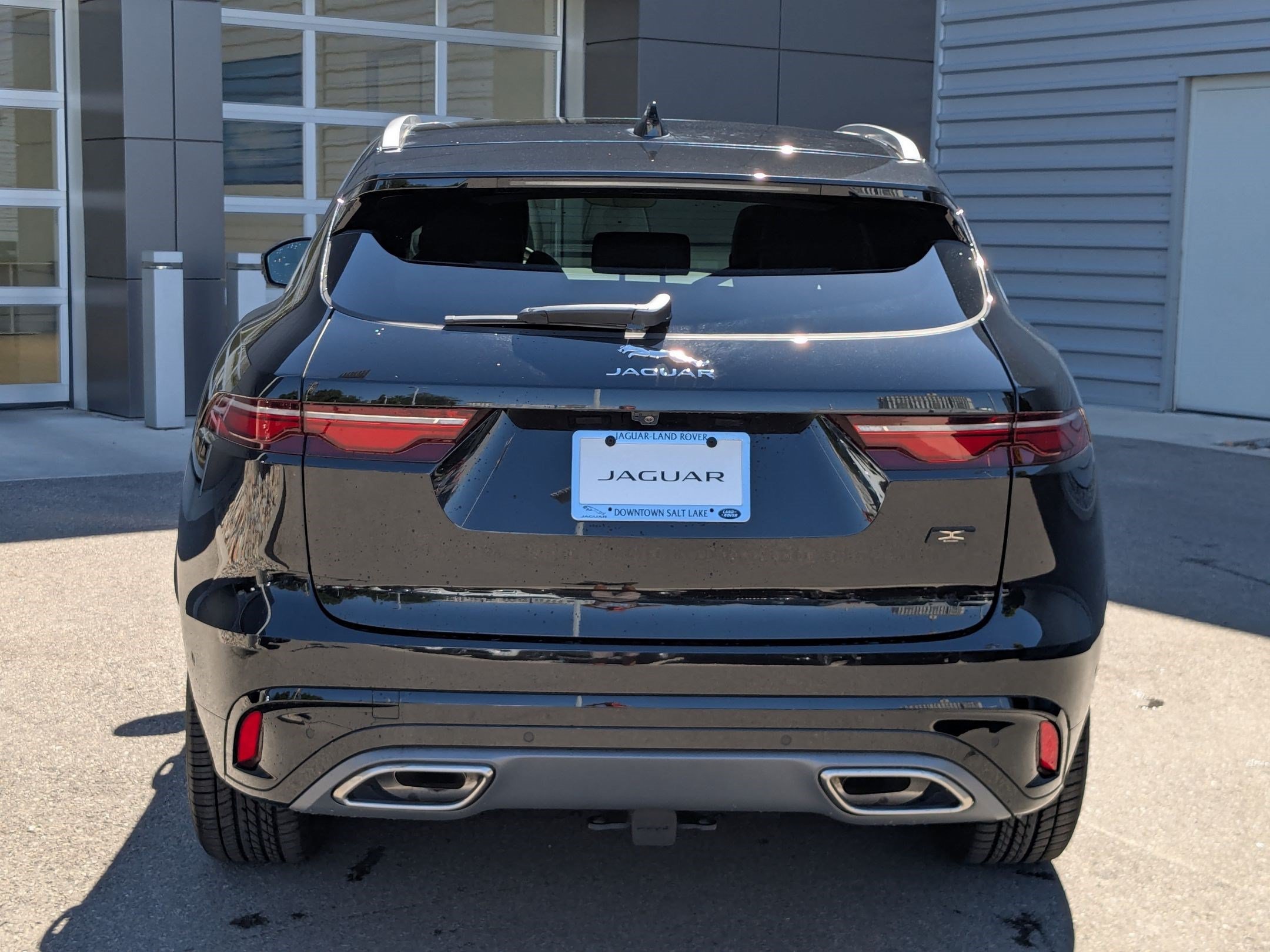 New 2026 Santorini Black JAGUAR  P400 R-DYNAMIC S image 6