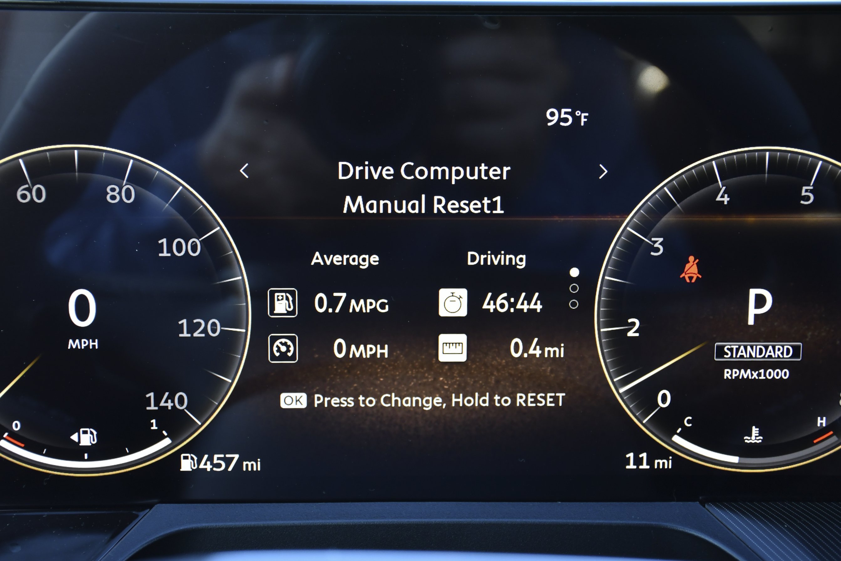 New 2027 RADIANT WHITE INFINITI Luxe 2WD image 10