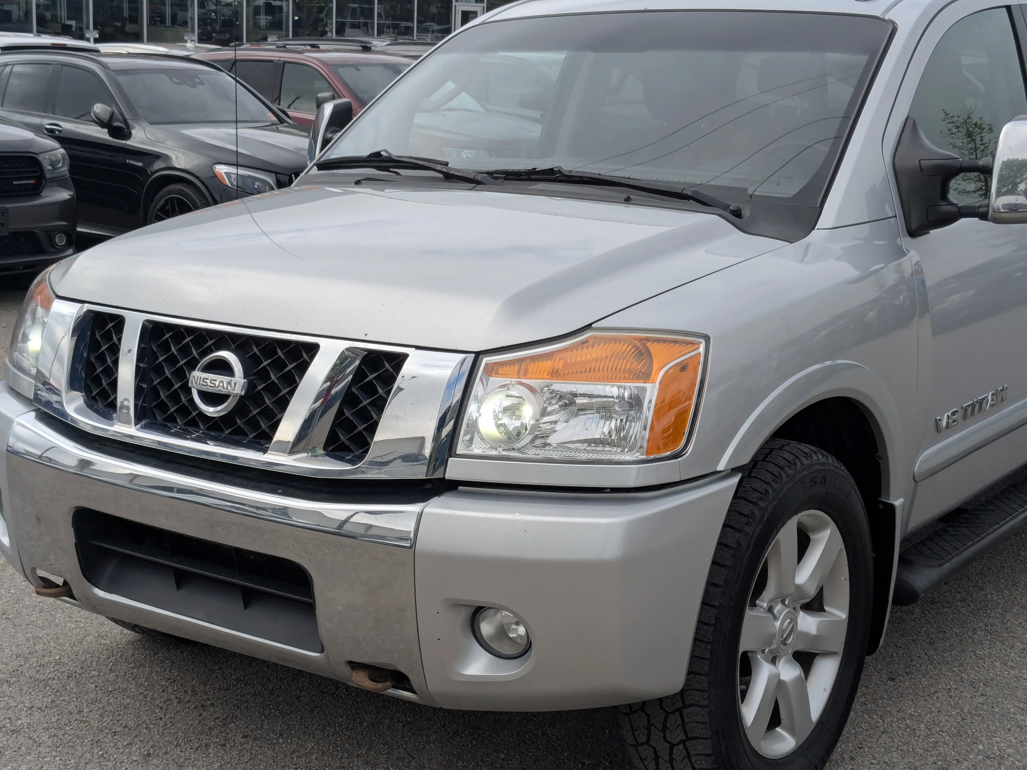Used 2010 Silver Nissan XE image 10