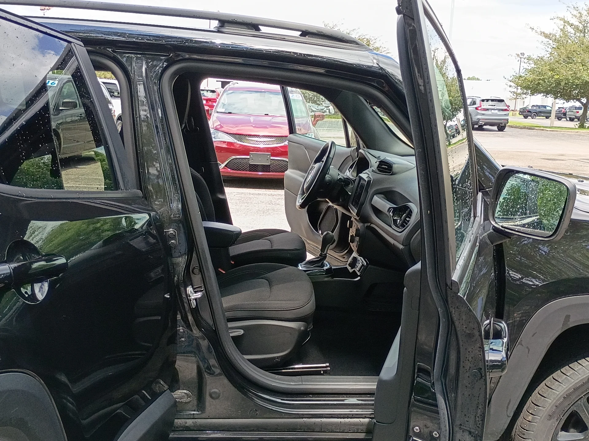 Used 2022 Black Clear Coat Jeep Altitude image 15