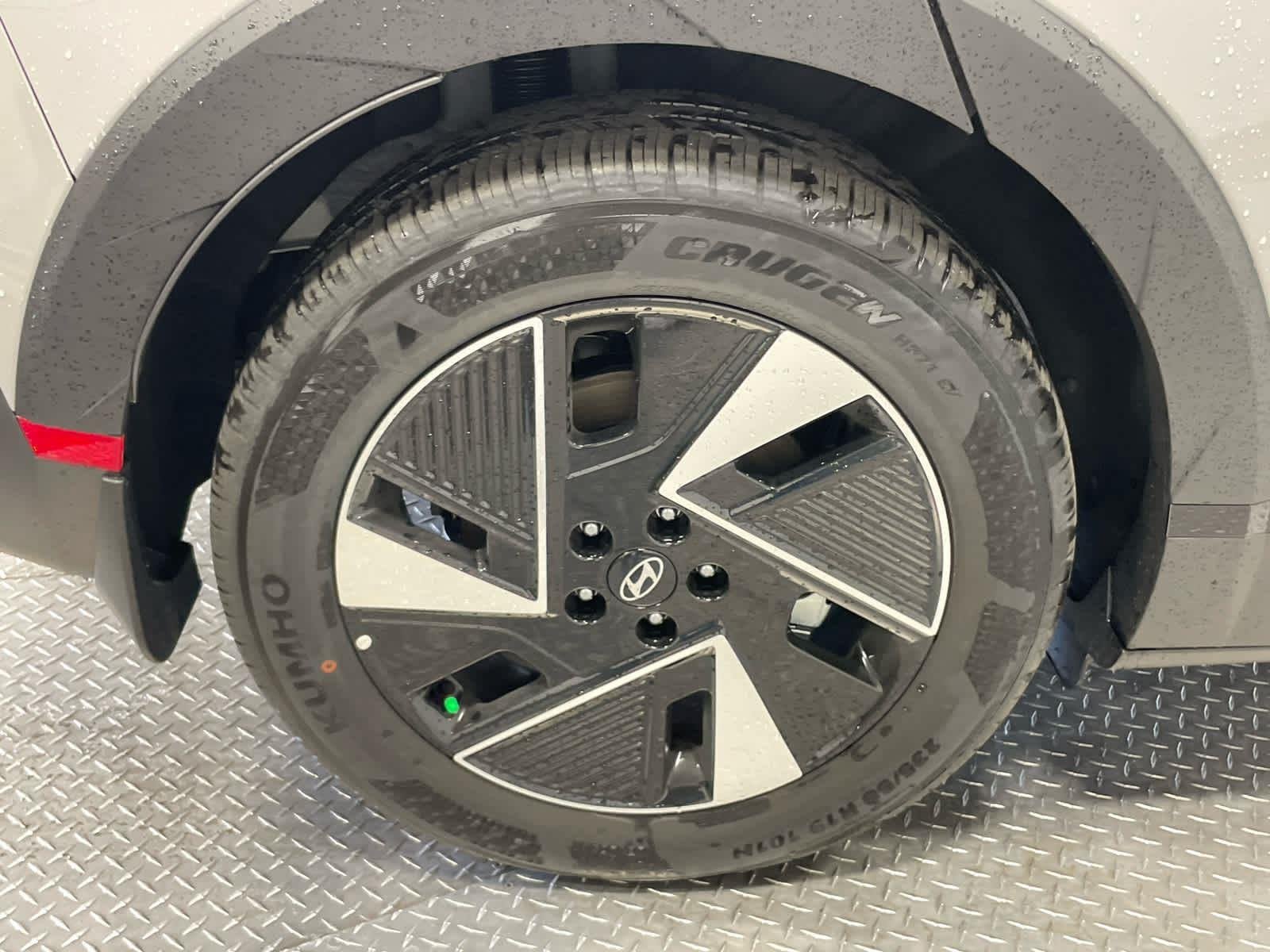 New 2026 Cyber Gray Hyundai SEL image 18