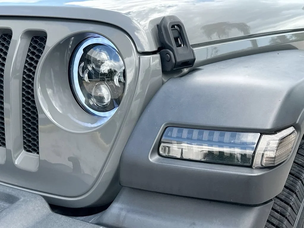 Used 2022 Sting-Gray Clearcoat Jeep Sport S image 27