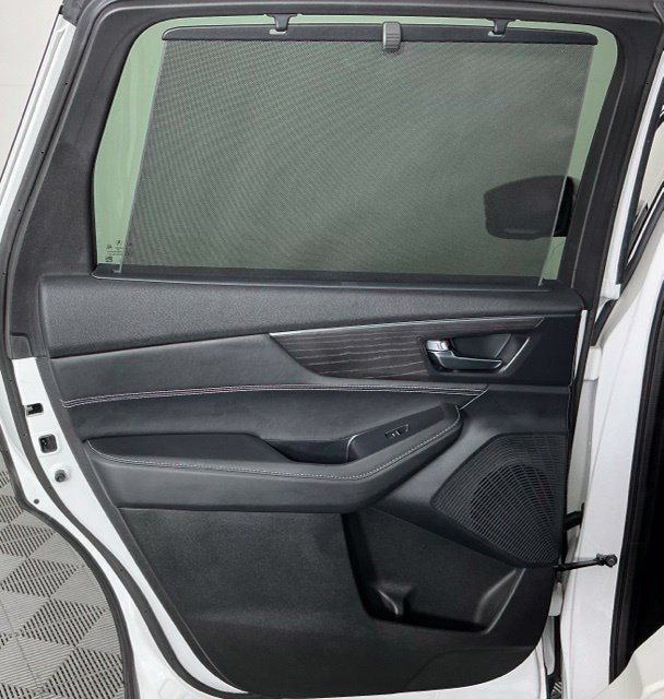 Used 2024 Platinum White Pearl Acura SH-AWD ADVANCE image 16