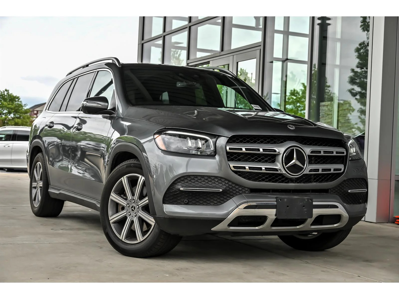 2022 Mercedes-Benz GLS GLS450's photo