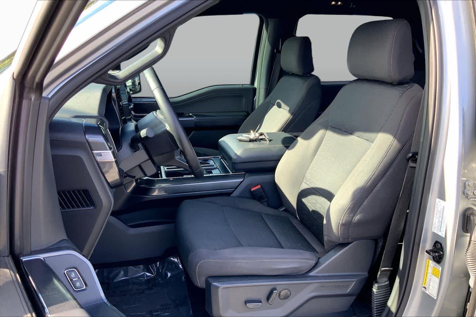 Used 2023 Iconic Silver Metallic Ford XLT image 8