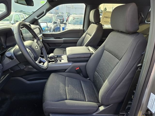 New 2025 Iconic Silver Metallic Ford XLT image 6