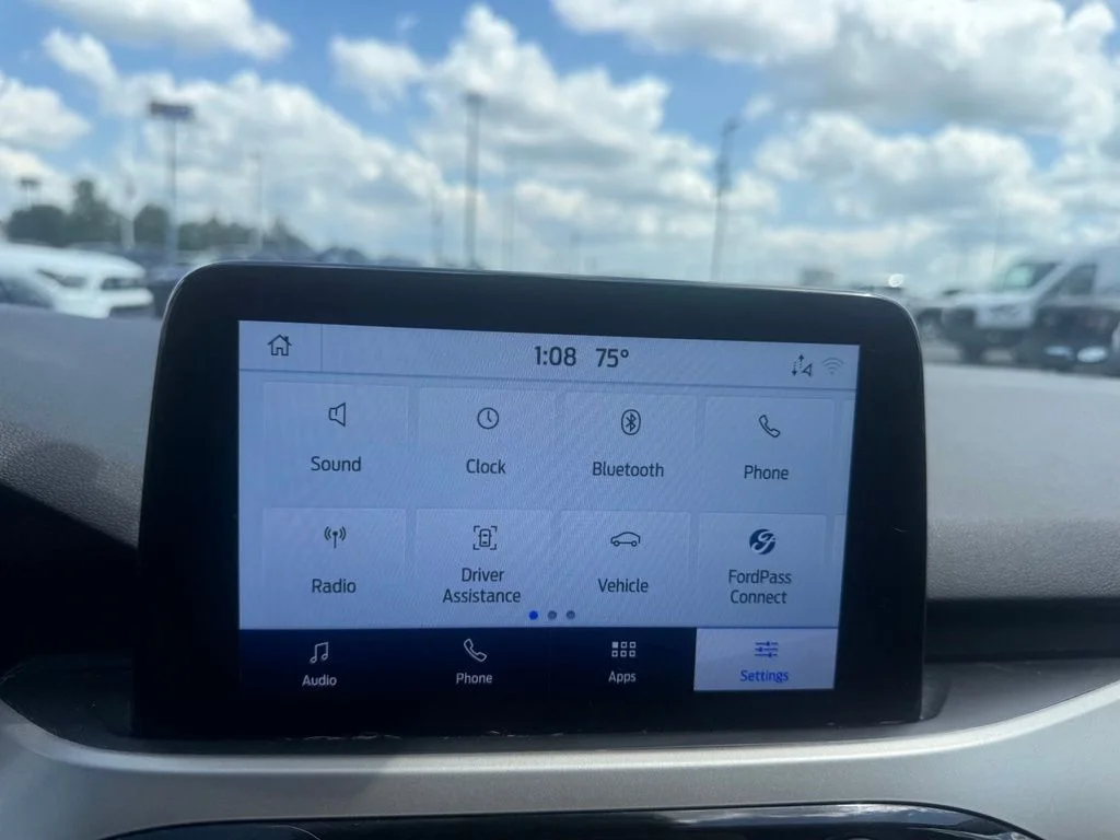 Used 2020 Black Ford SE image 23
