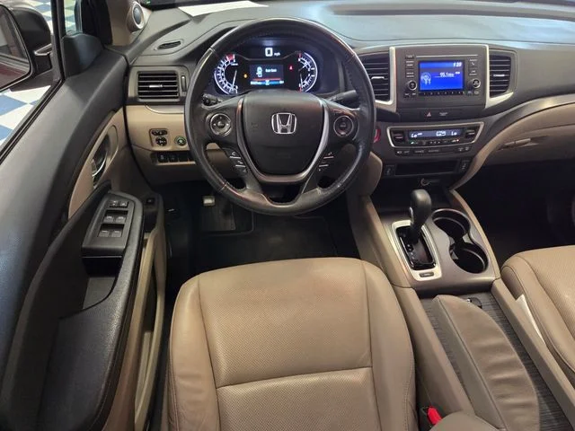 Used 2017 Red Honda RTL image 13
