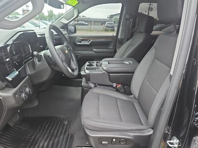 Used 2024 Black Chevrolet LT (2FL) image 10