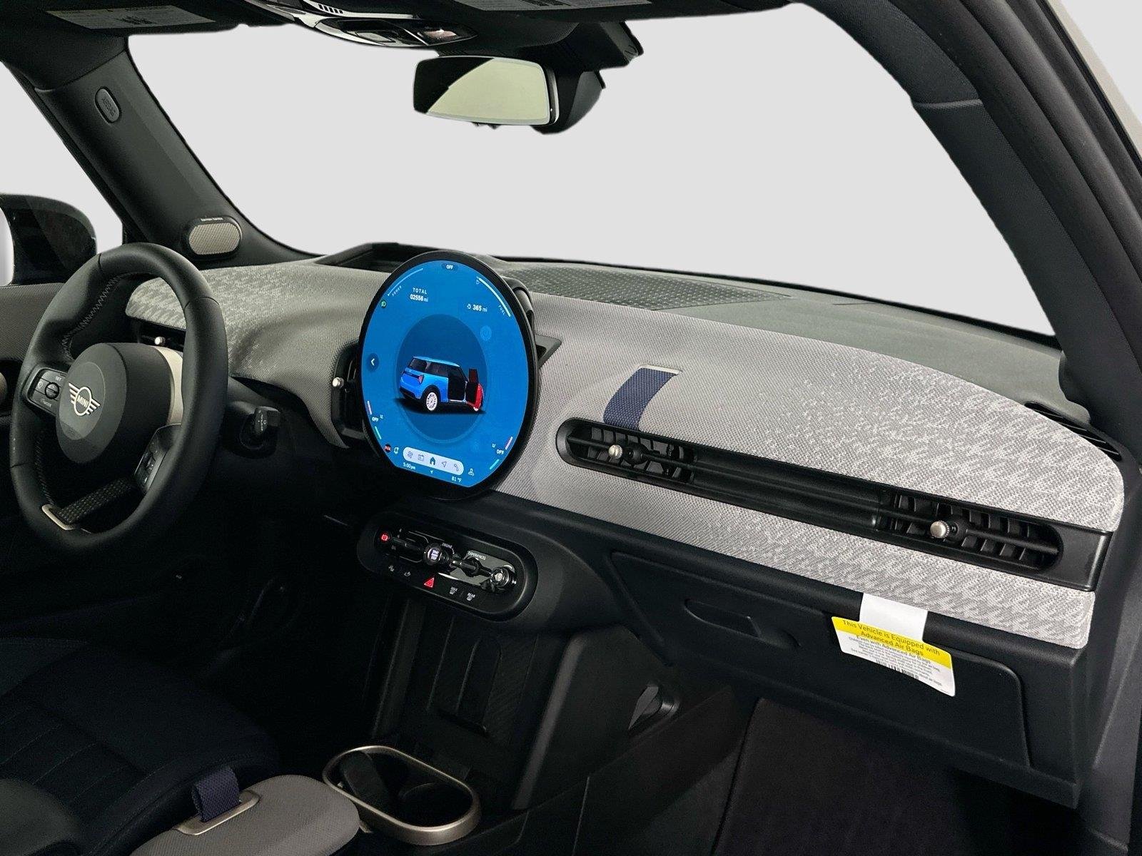 2025 MINI Hardtop 2 Door Base - Photo 24