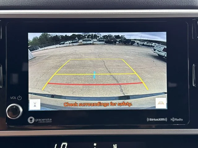 Used 2023  Toyota SR5 image 8