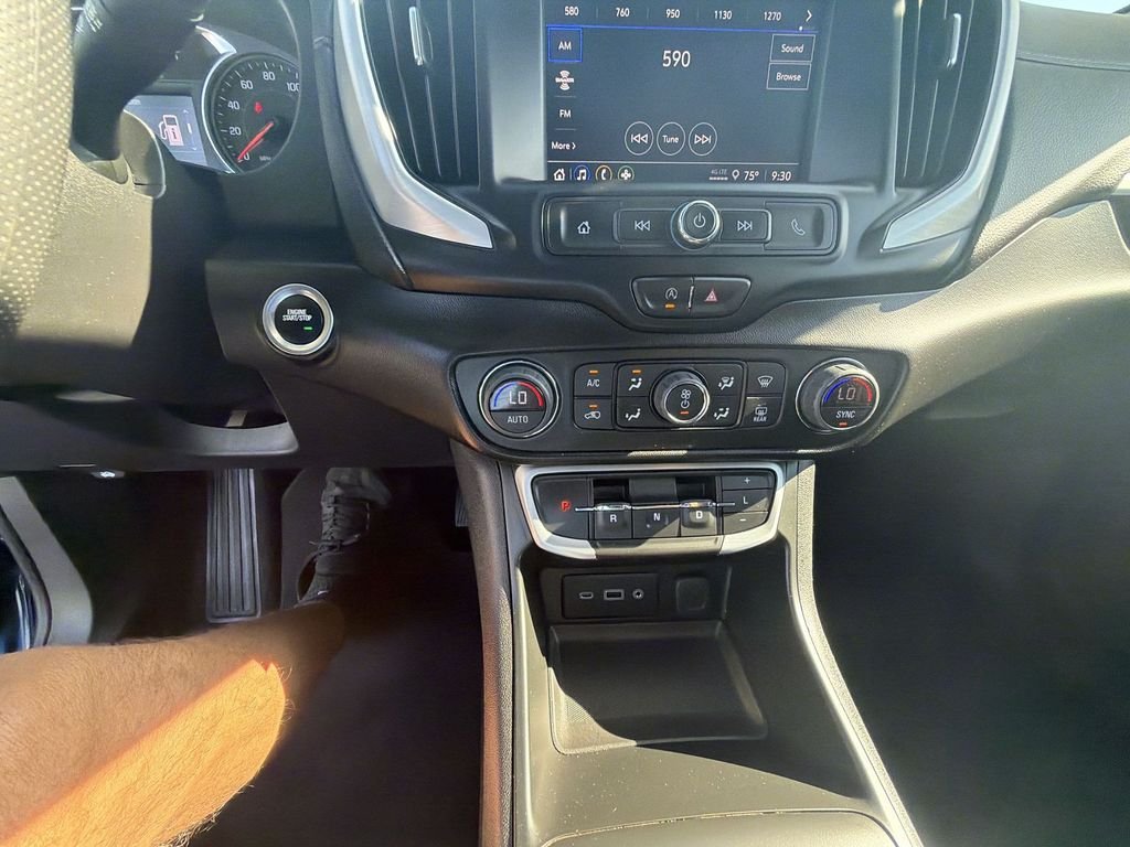 Used 2022 Blue GMC SLE image 19