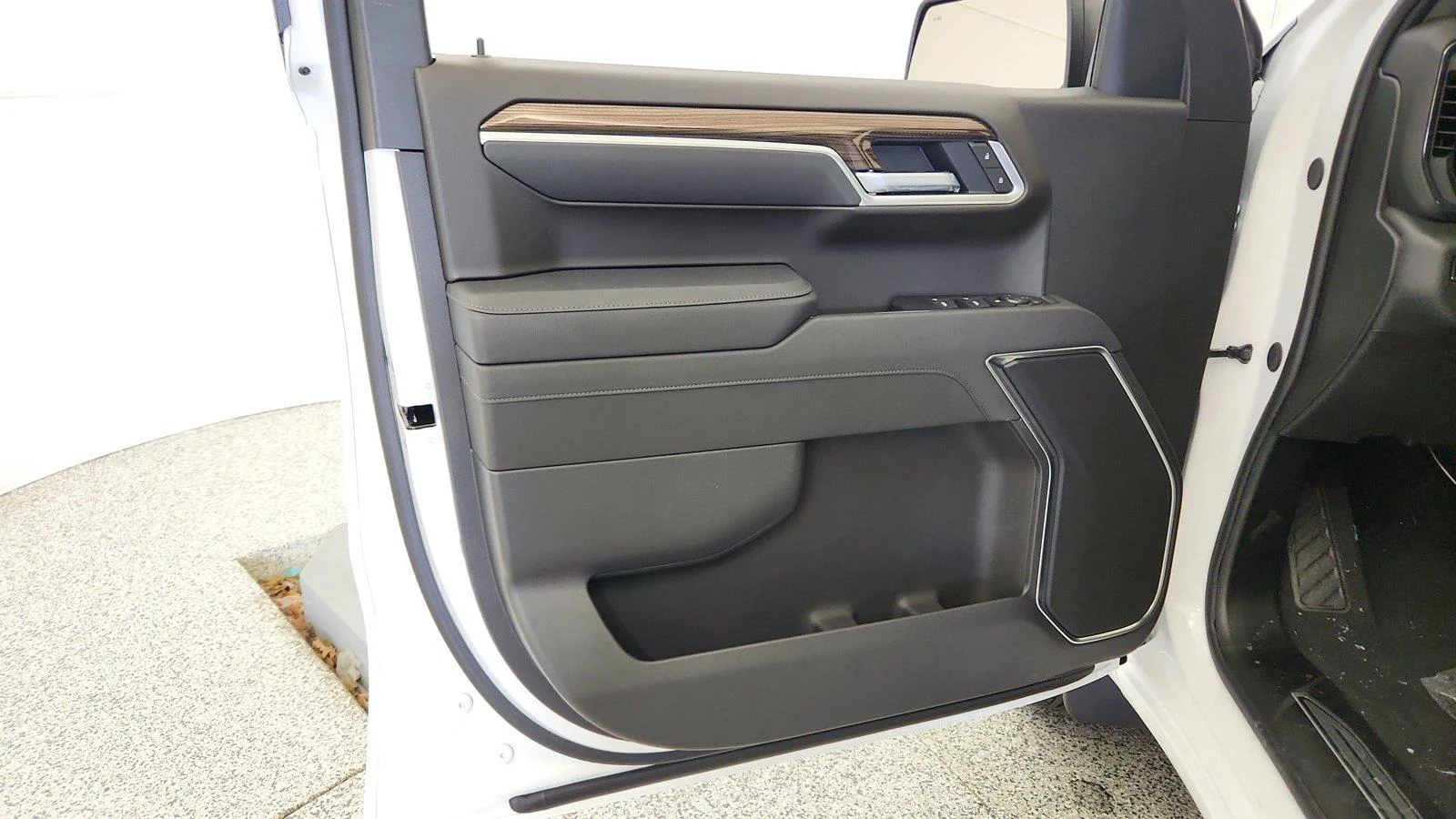 2026 Chevrolet Silverado 1500 LT - Photo 27