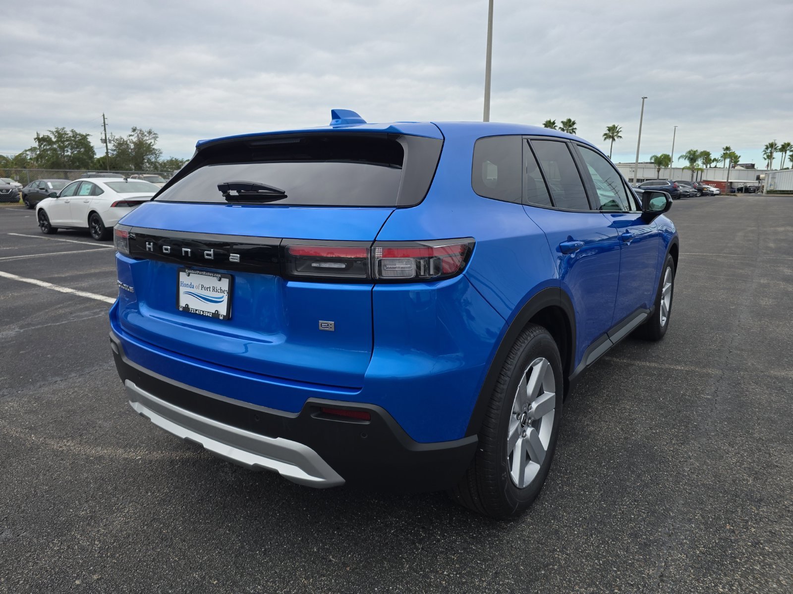 New 2026 Pacific Blue Metallic Honda EX image 4