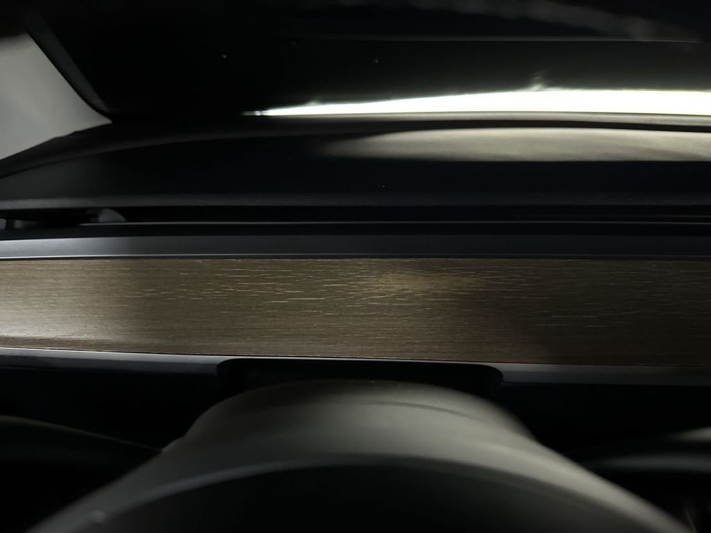 Used 2018  Tesla Long Range image 24