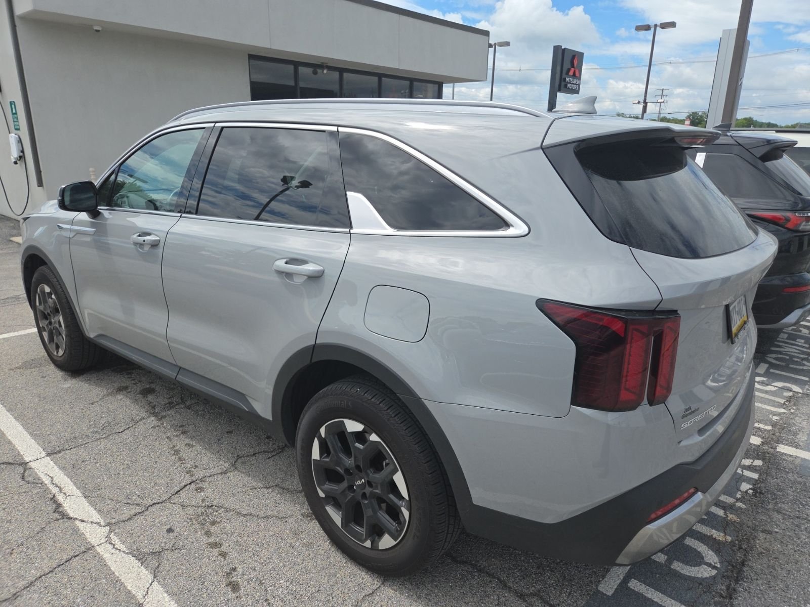 Used 2025 Gray Kia S image 5