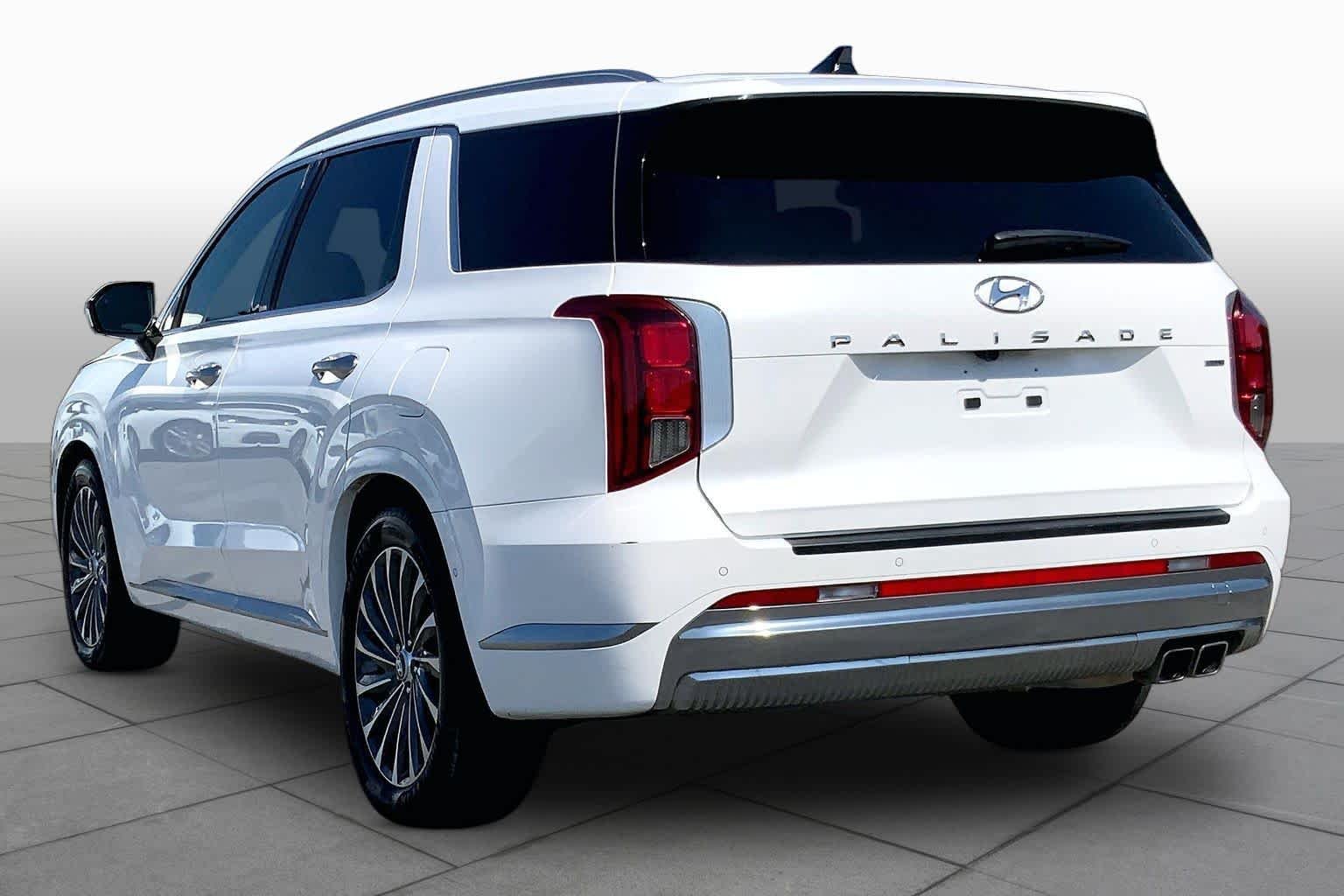 Used 2024 Hyper White Hyundai Calligraphy image 12