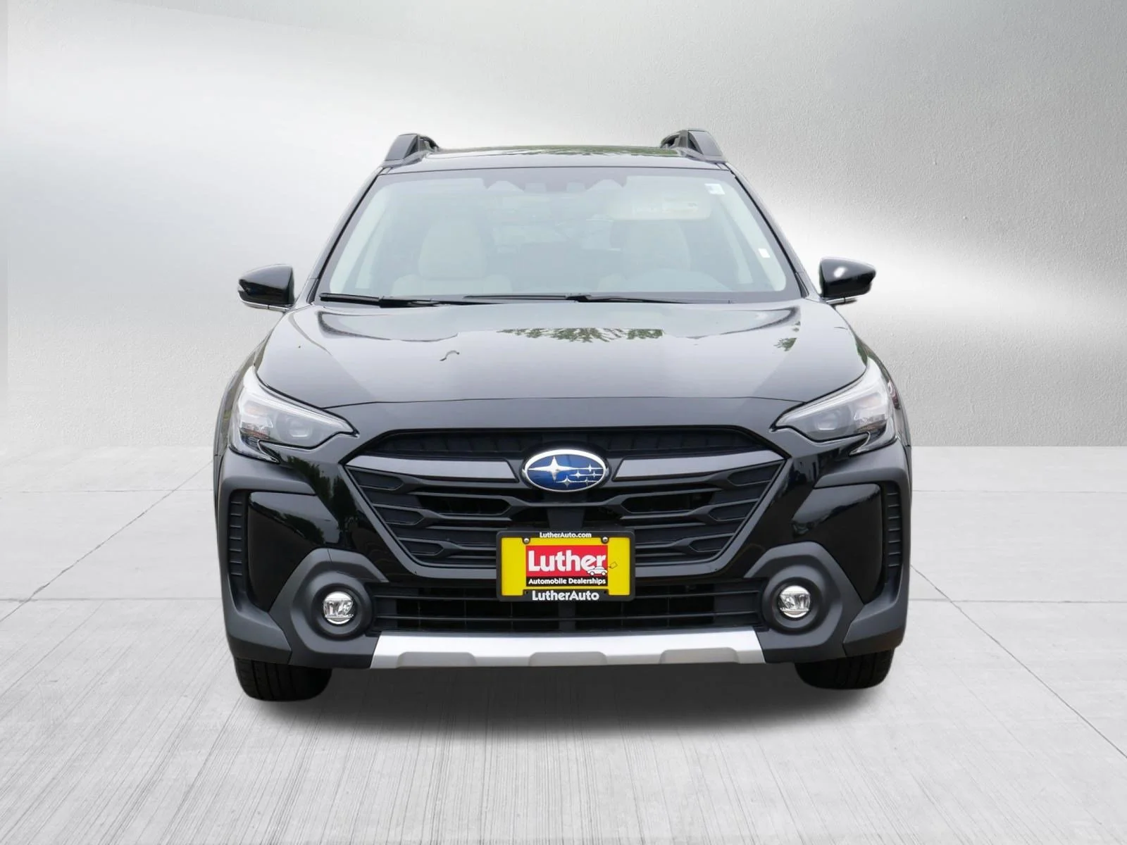Used 2023 Crystal Black Silica Subaru Limited image 2