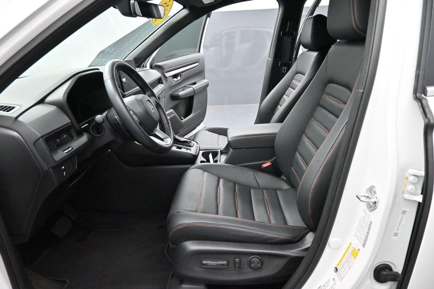 Used 2025 Platinum White Pearl Honda Sport-L image 14