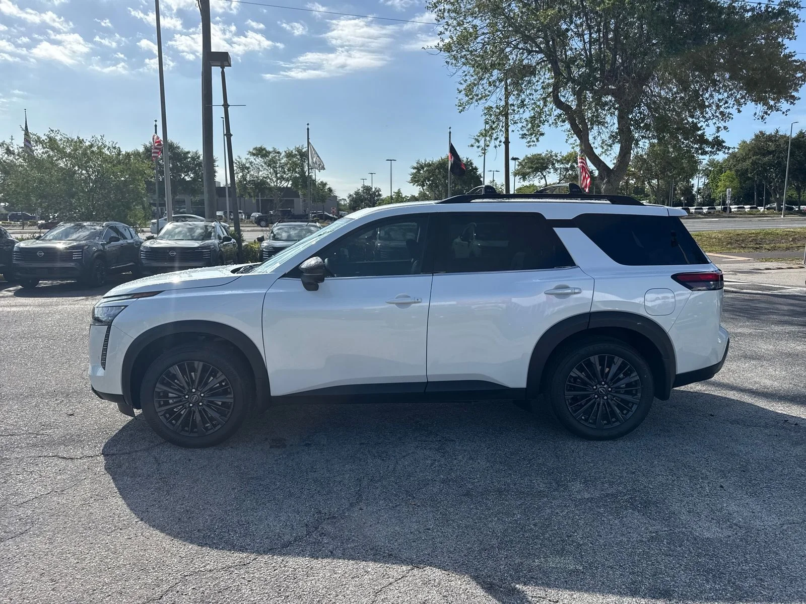 New 2026 Nissan Pathfinder SL 4D Sport Utility