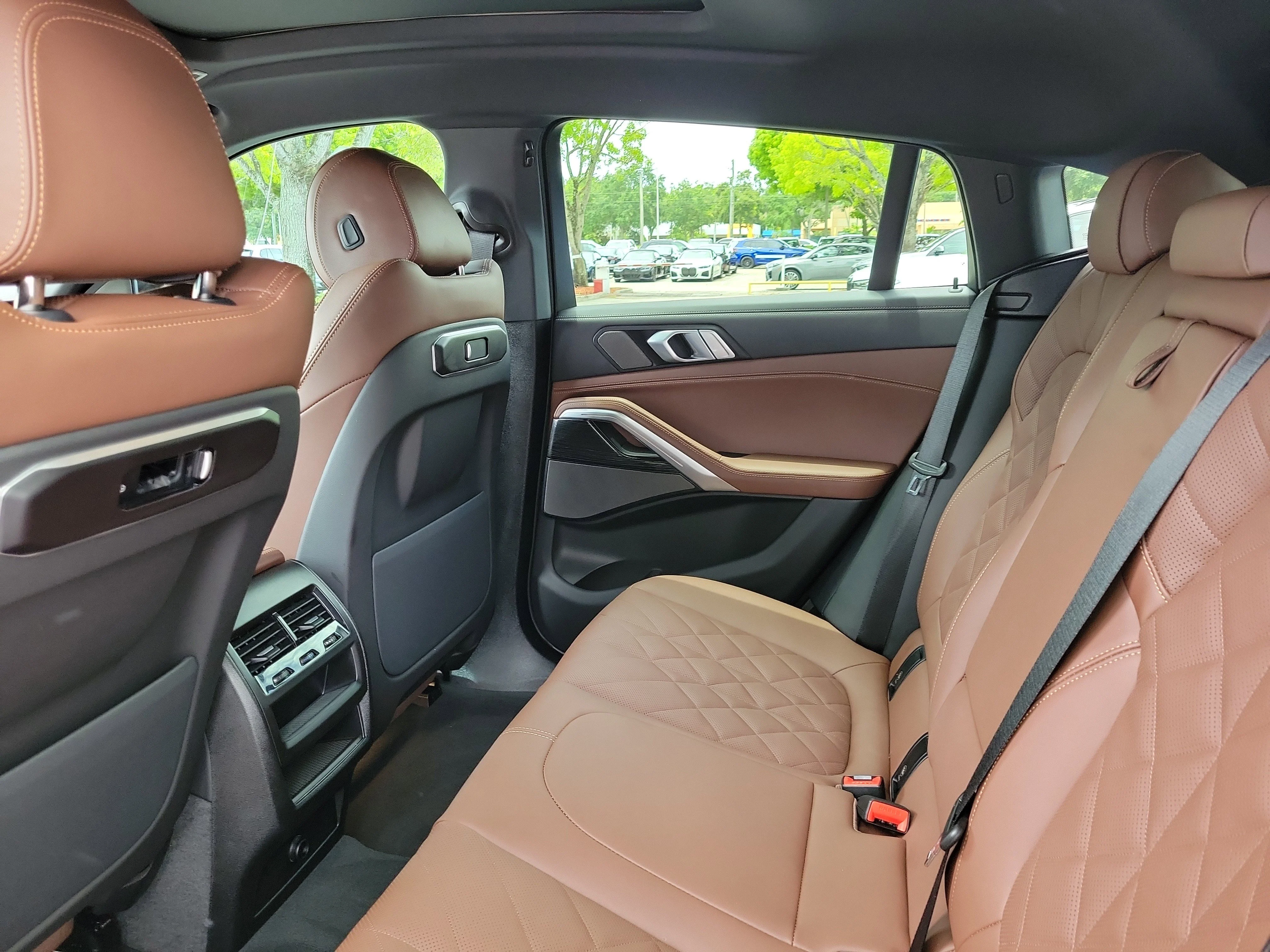 Used 2026 Brooklyn Grey Metallic BMW xDrive40i image 13