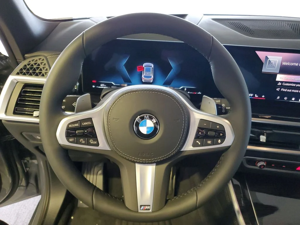 Used 2026 Gray BMW sDrive40i image 18