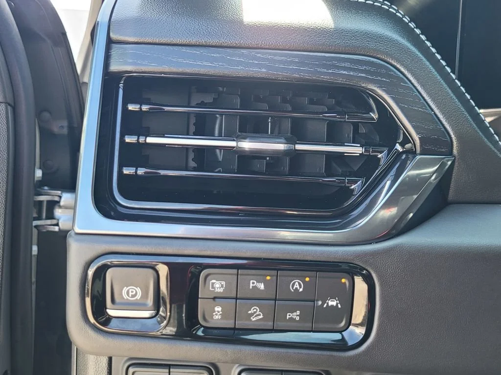 2026 GMC Yukon XL AT4 Ultimate - Photo 24