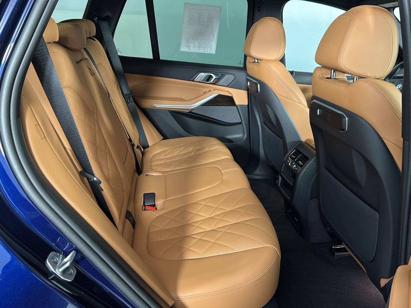 New 2026 Tanzanite Blue II Metallic BMW xDrive40i image 8