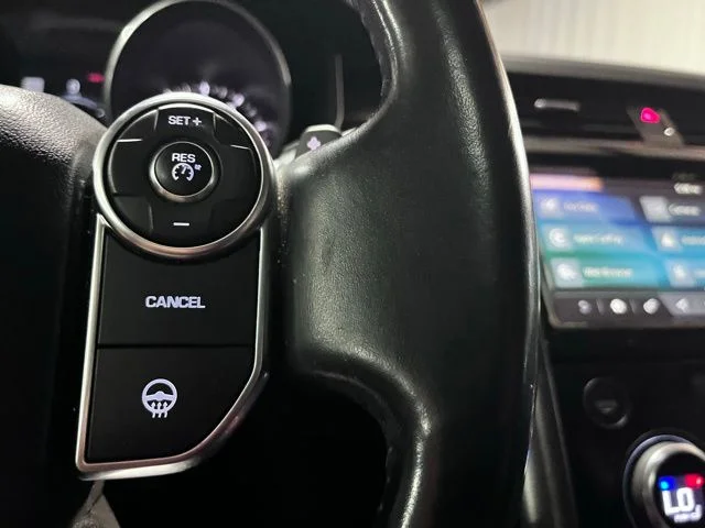 Used 2017 Black Land Rover First Edition image 27