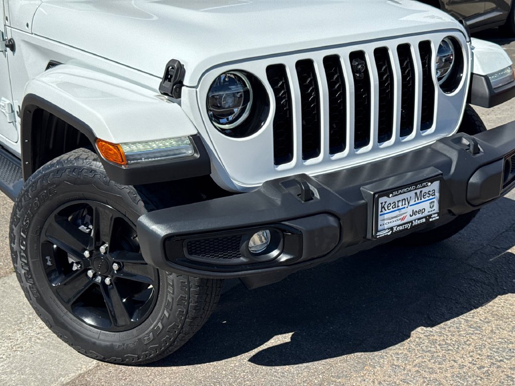 Used 2022 White Jeep Unlimited Sahara Altitude image 6