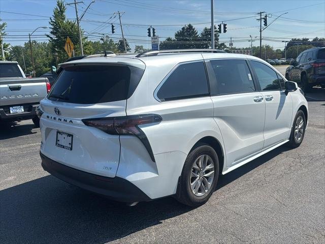 Certified Used 2025 WIND CHILL PEARL Toyota  image 6