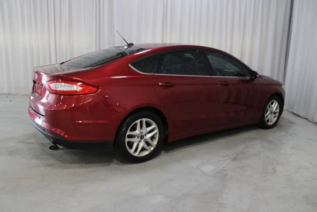 Used 2014 Red Ford SE image 28