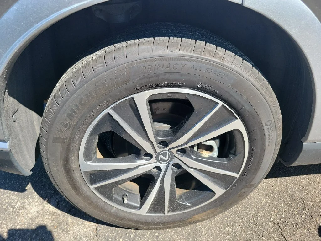 Used 2023 Silver Lexus 350 Premium image 10