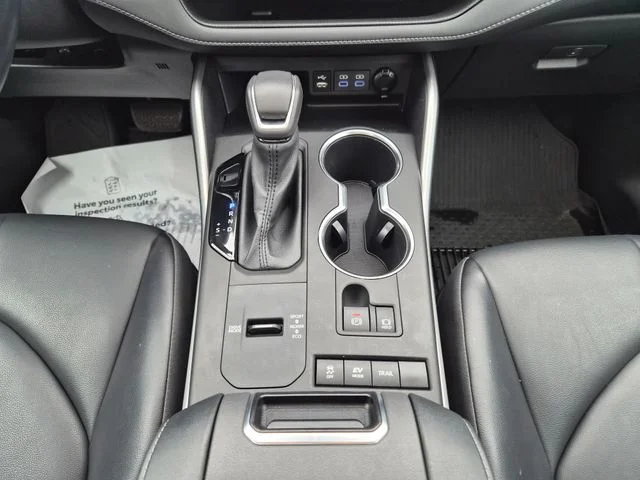 Used 2022 Gray Toyota XLE image 28