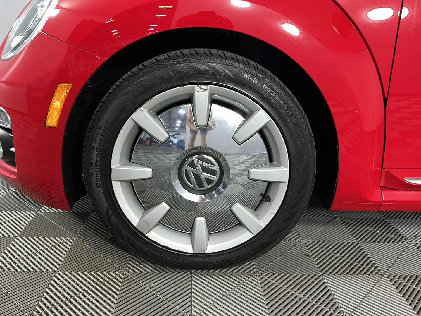 Used 2019 Tornado Red Volkswagen SE image 6